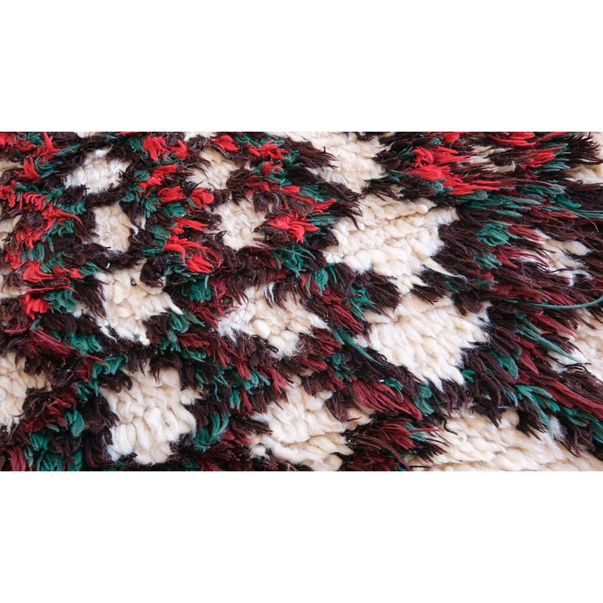 Moroccan Berber carpet made of pure wool, 74 x 164 cm