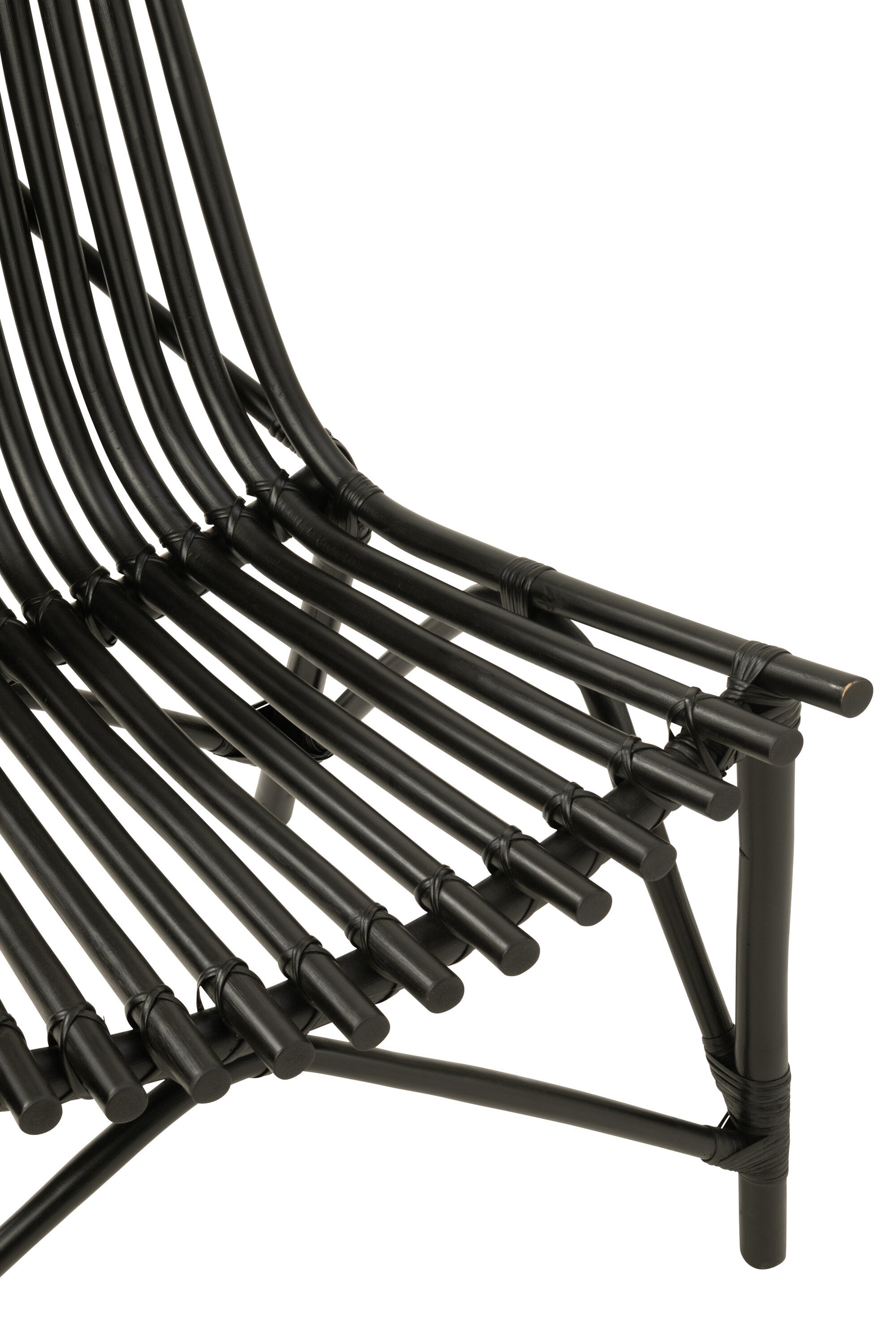 Exquisiter Rattan-Stuhl in Schwarz oder Naturell Handgefertigte Eleganz trifft komfortables Design