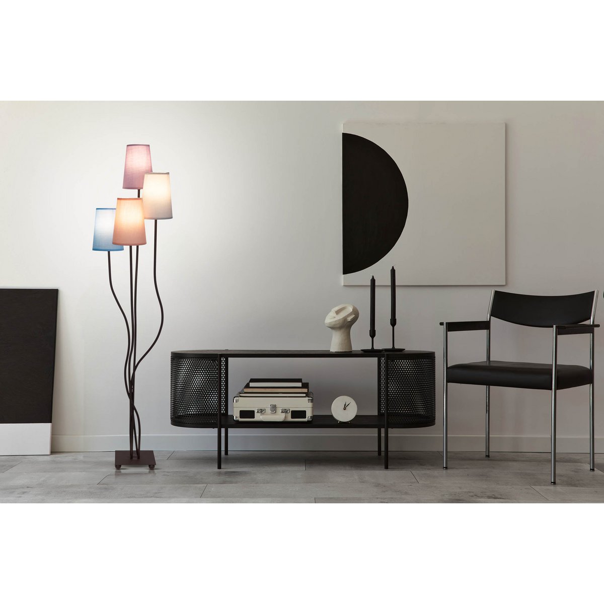 Textilstehleuchte 4-flammig "BOHO" bunt, Stehlampe mit bunten Schirmen, mit E14-Fassung, für Esszimmer, Wohnzimmer, Diele oder Büro, 140 cm hoch