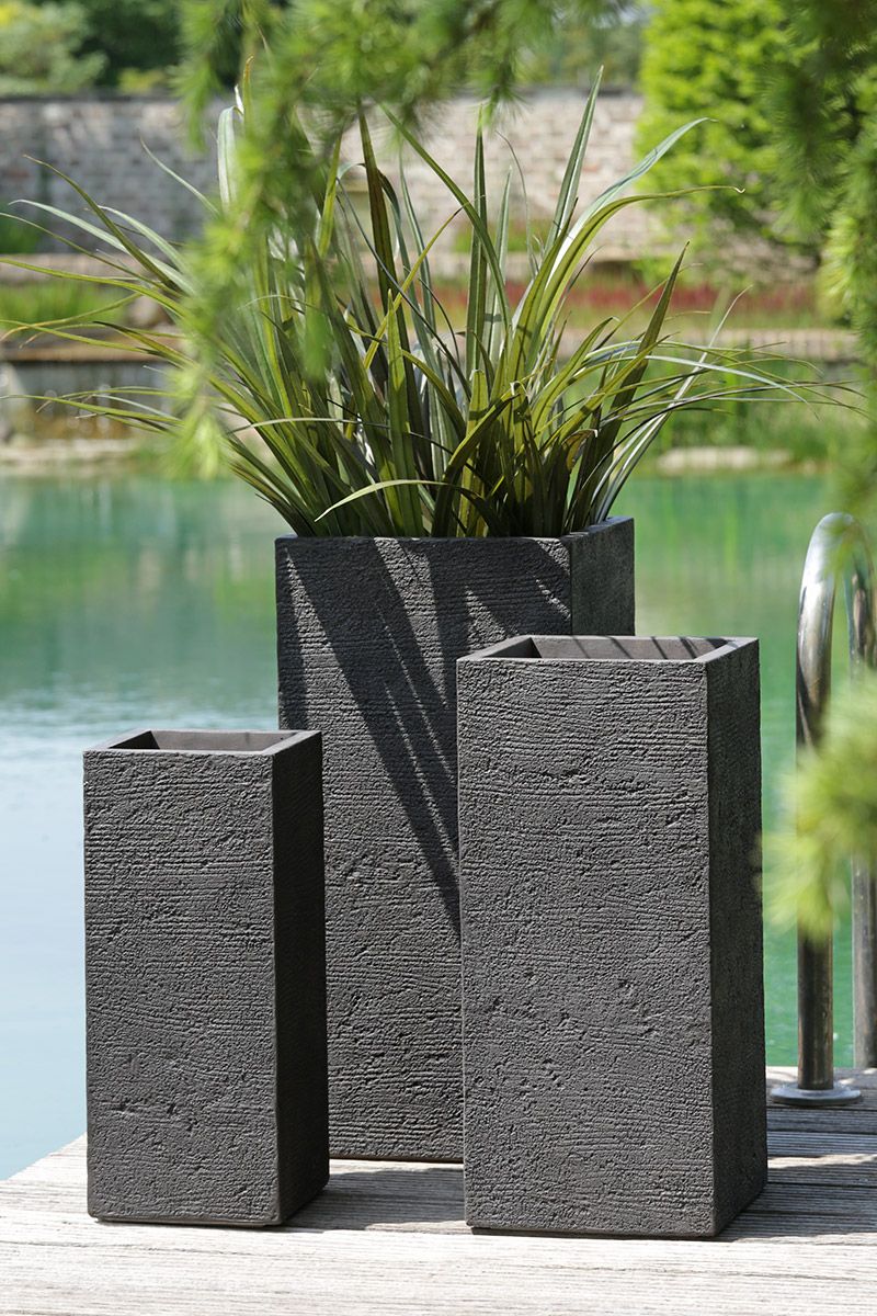 Fiberglass planter Sierra set of 3 - Elegant garden accents in brown
