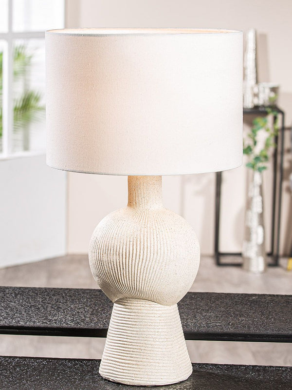 Table lamp "Sable" – Cream-colored synthetic resin with elegant structure