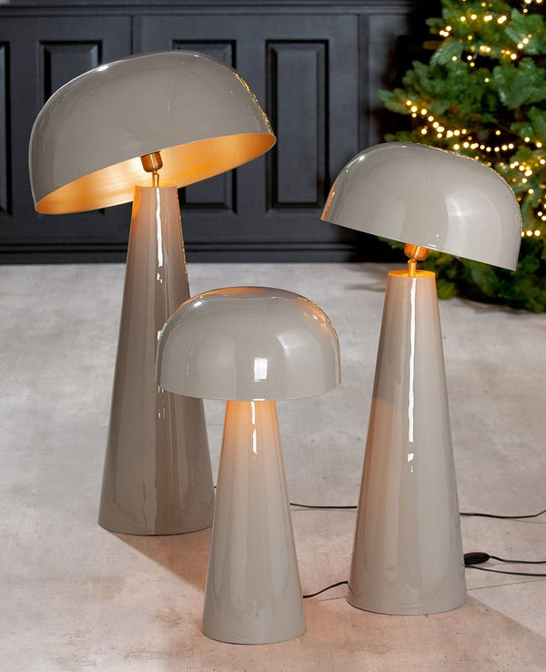 Metall Pilz Bodenlampe "Mushroom" – Ein strahlender Akzent im modernen Design