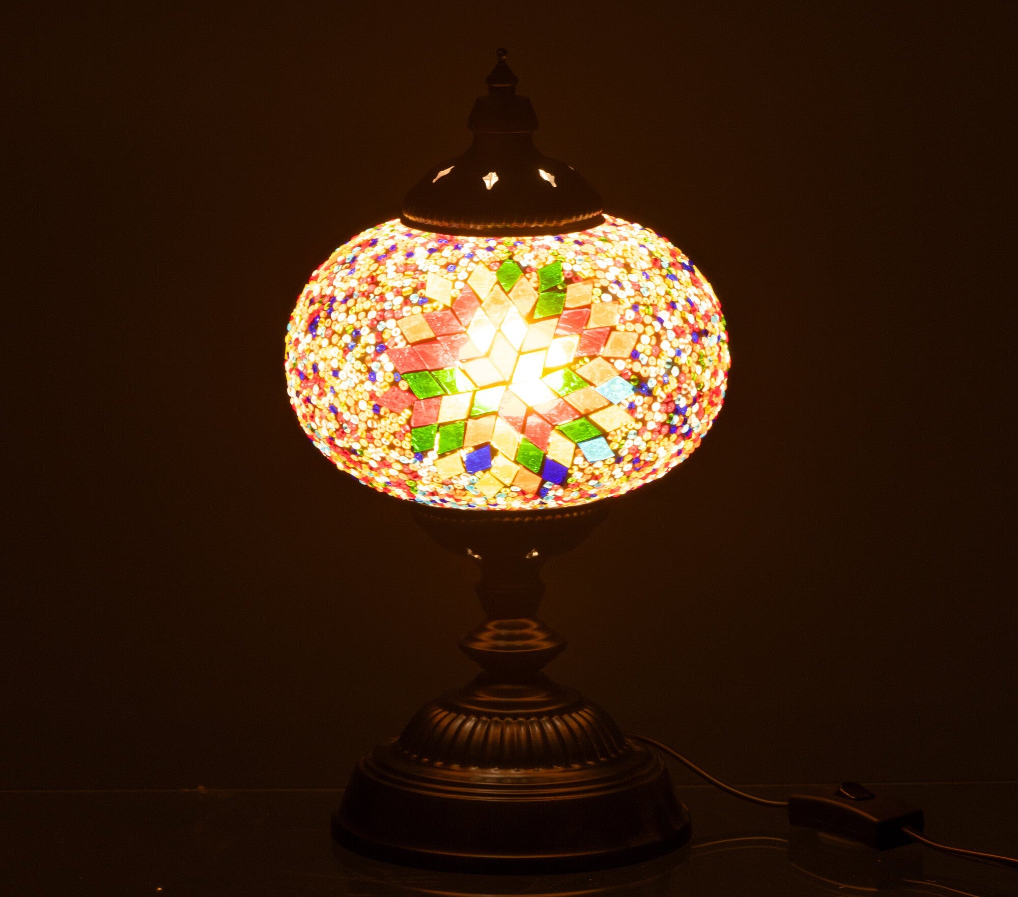 Oriental table lamp with mosaic glass – atmospheric lighting in orange