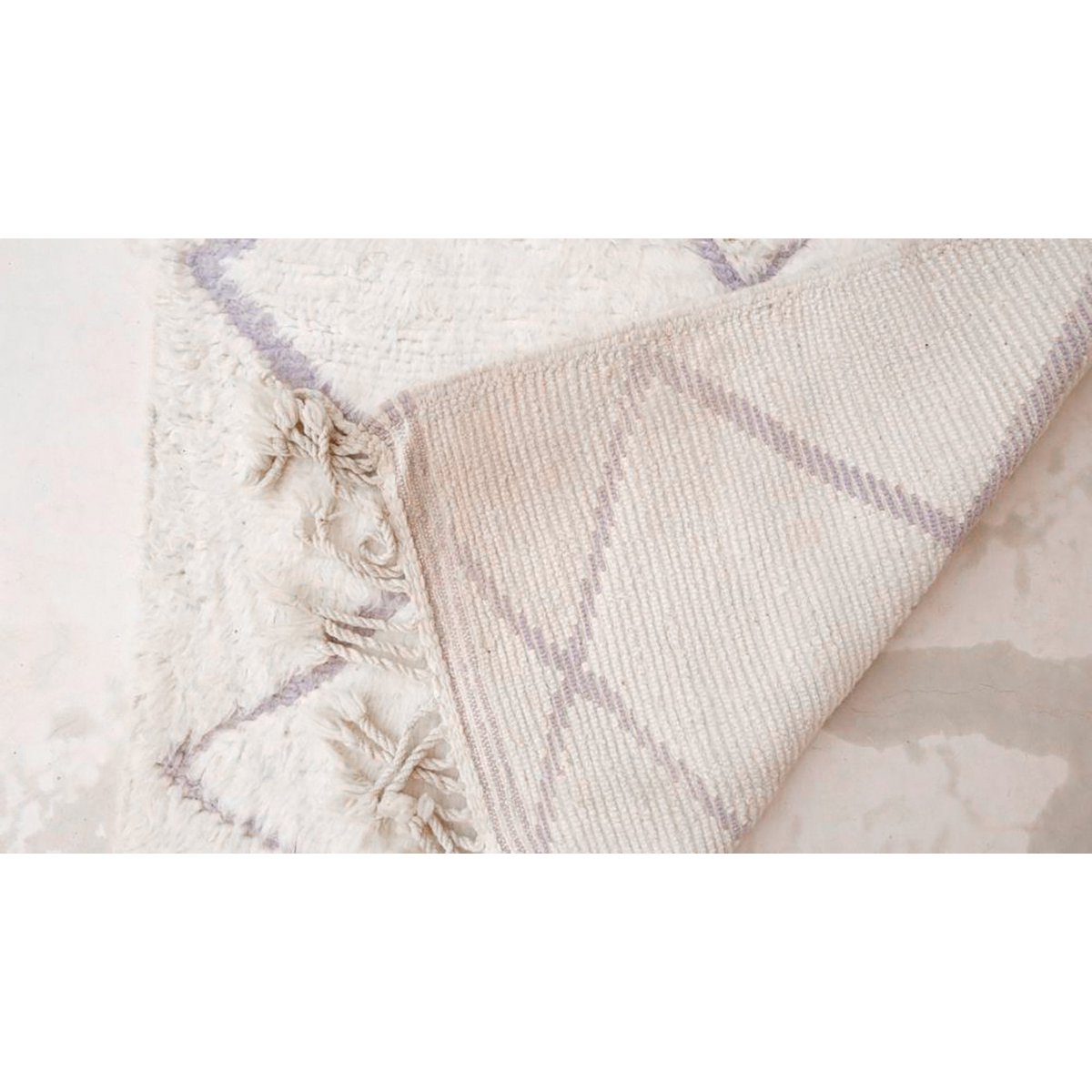 Moroccan Berber carpet made of pure wool, 119 x 199 cm