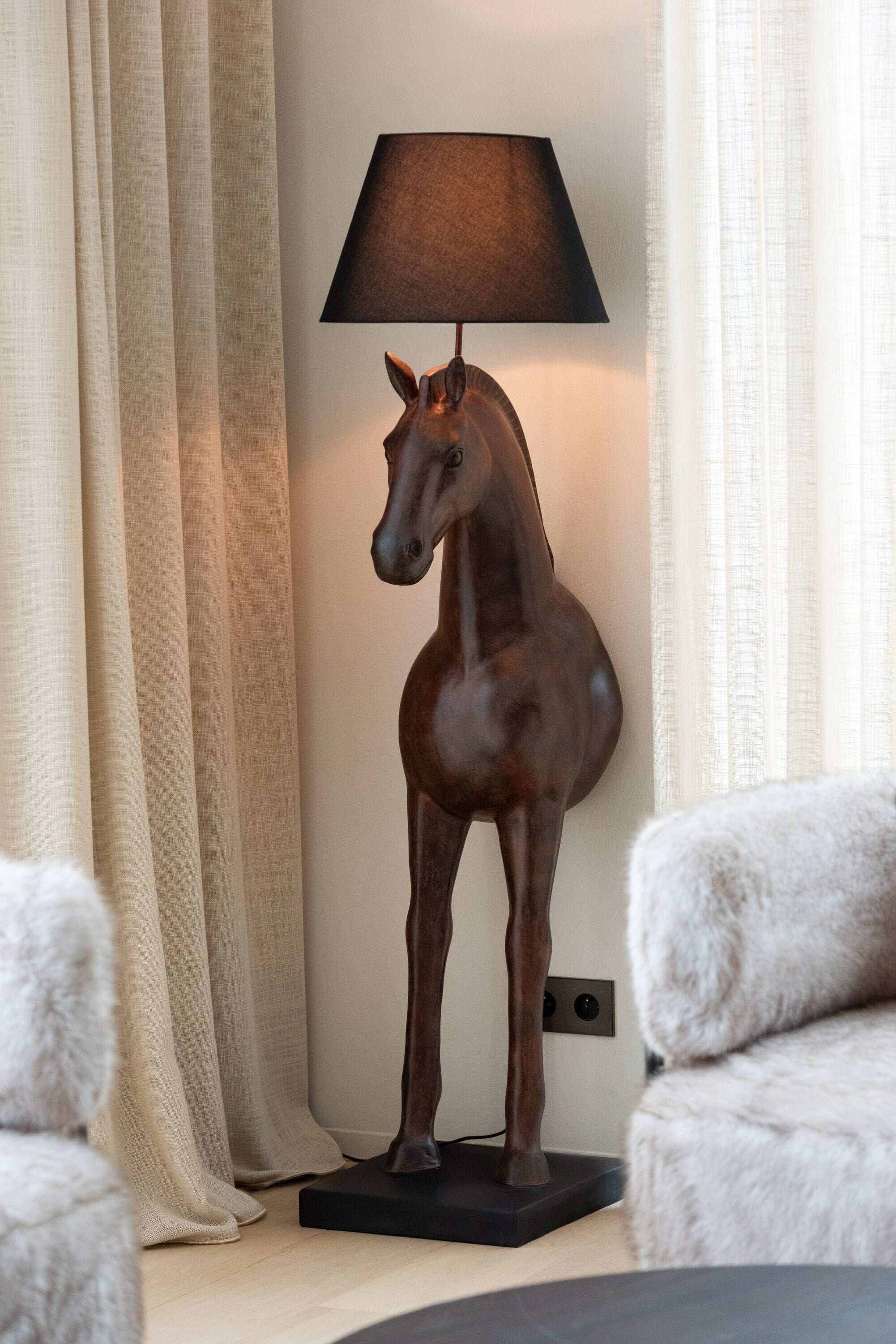Stehlampe Pferd Vorderseite Dunkelbraun 153 cm