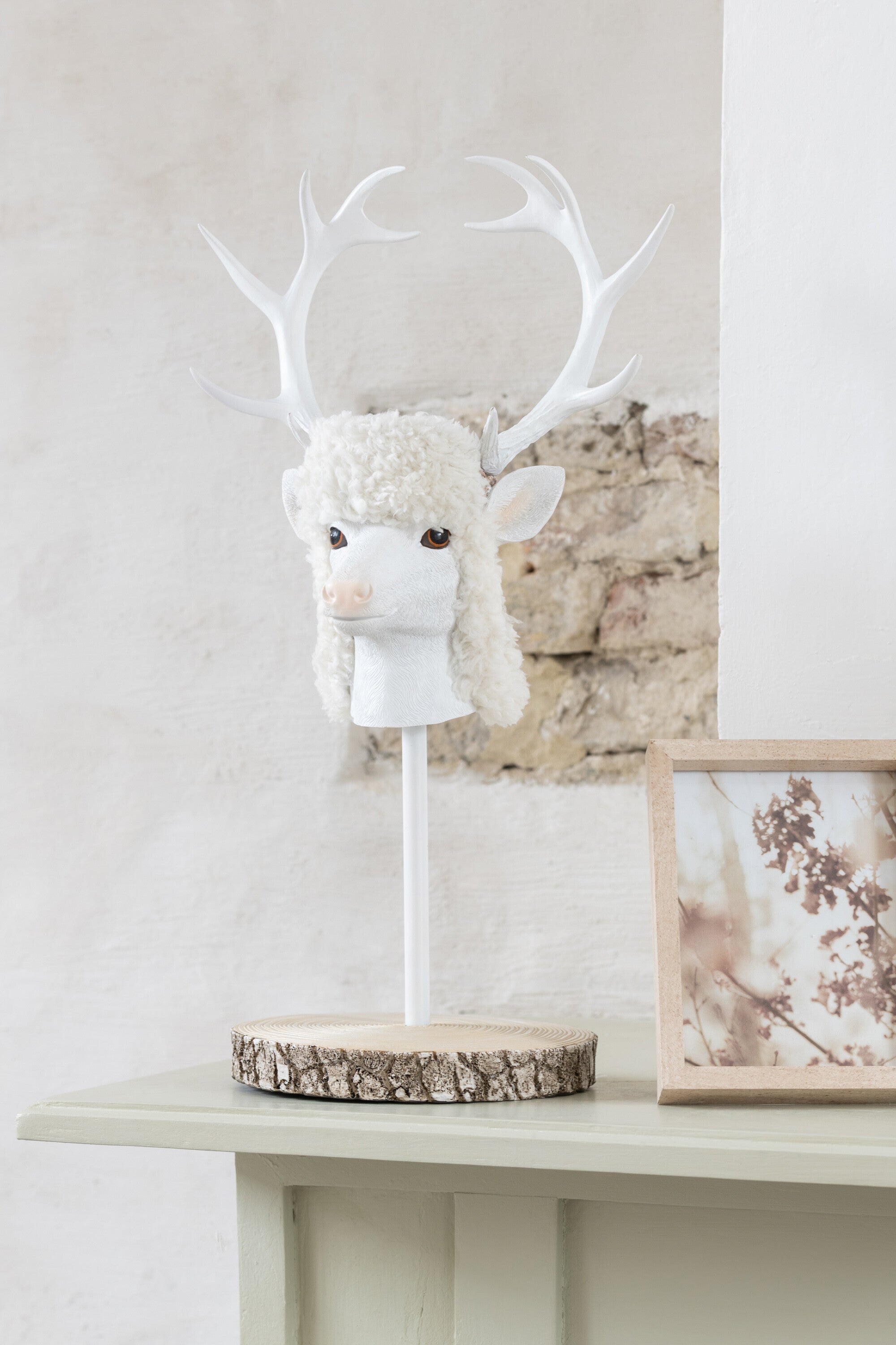 Deko Hirsch Figur Auf Fuß Pelz Ekru Weiß 52cm