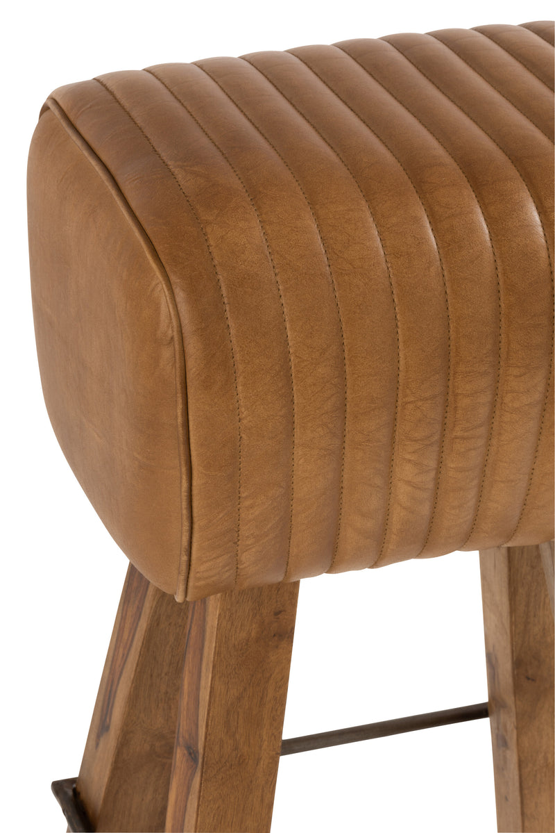 Fitness meets elegance The gym stool made of leather and mango tree wood