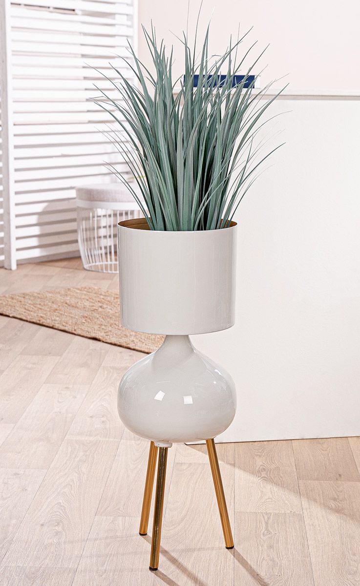 Glam metal planter in white