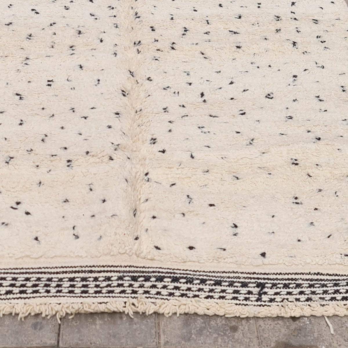 Berberteppich Beni Ouarain Plumetis 190 x 290 cm