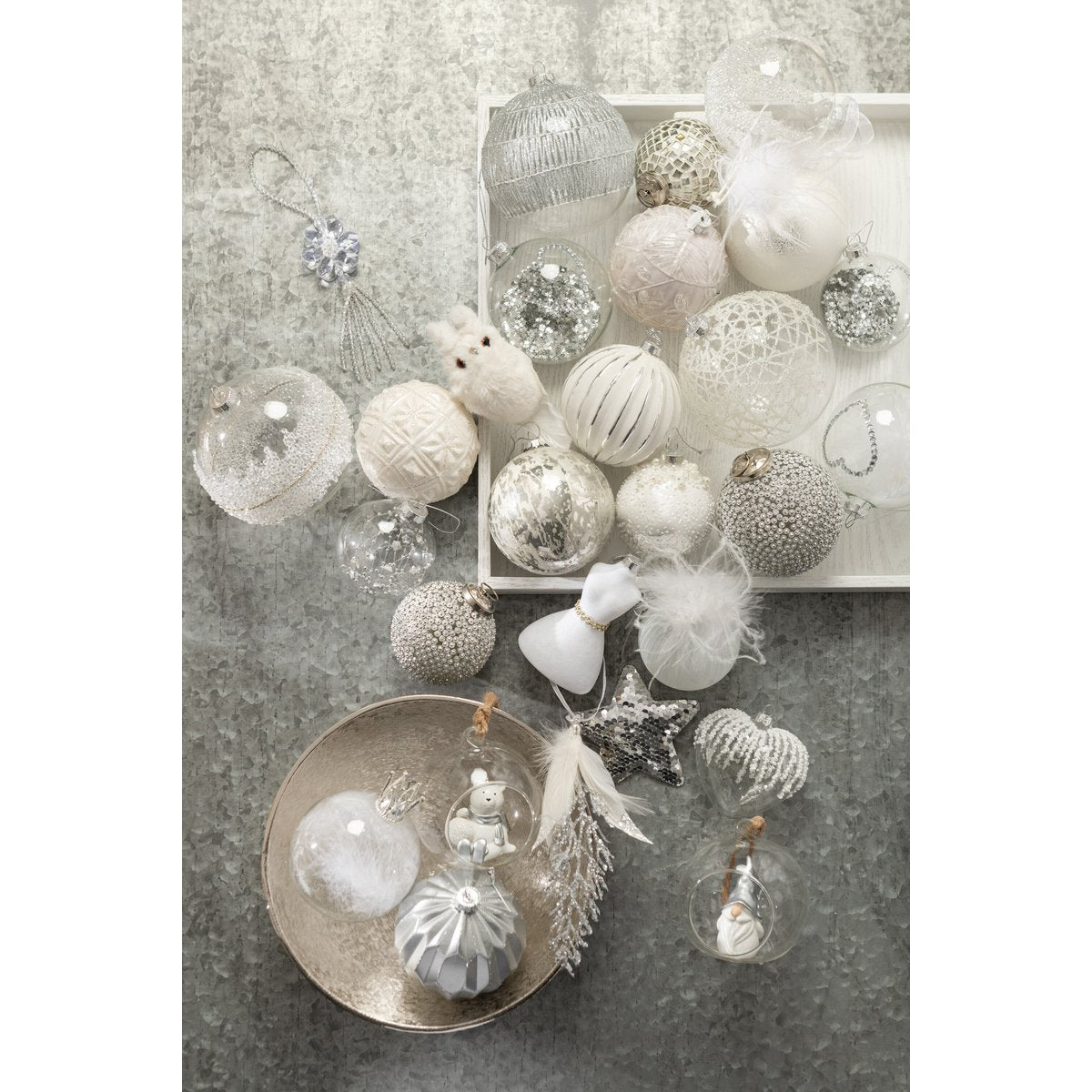 J-Line Doos met 4 kerstballen, suikerhart, ruitlijn, klaar om te glas, groot