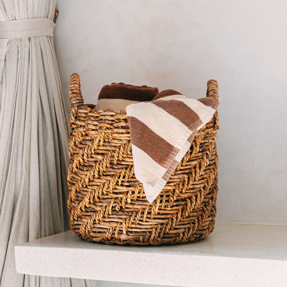 Boho -Wäscherei oder Pflanzenkorb - runder gewebter Lagerkorb - dekorativer Korb aus Bananenfasern (3 Größen Ø 25/32/38 cm) Rinjani