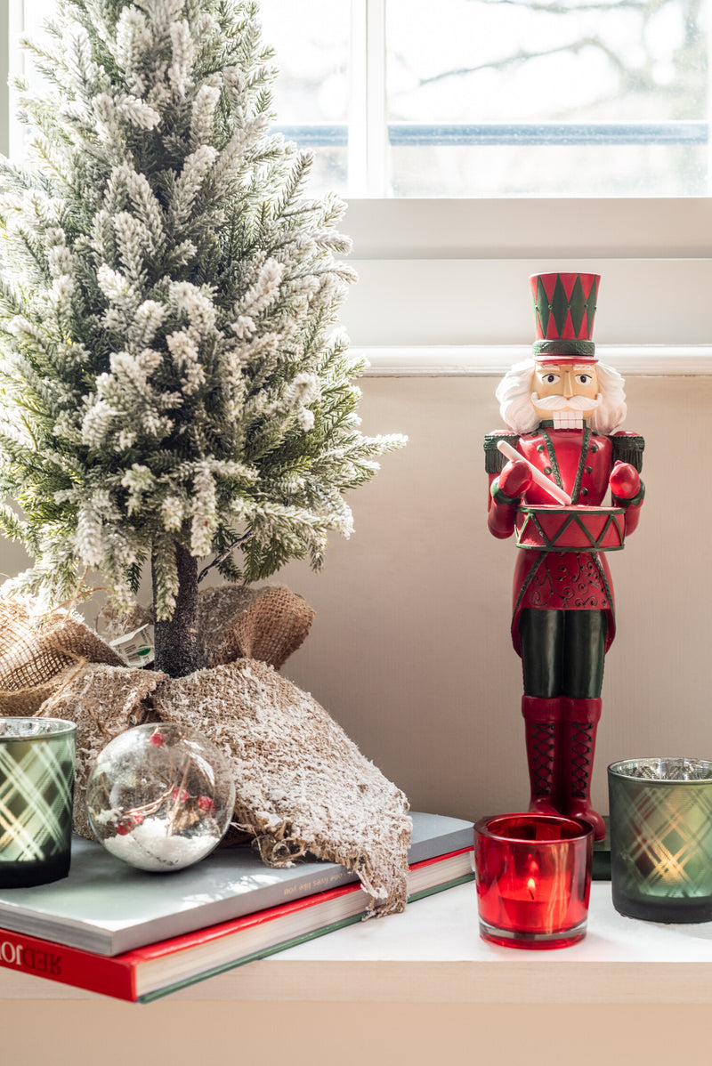 Set of 2 LED Christmas trees in pots, plastic green
