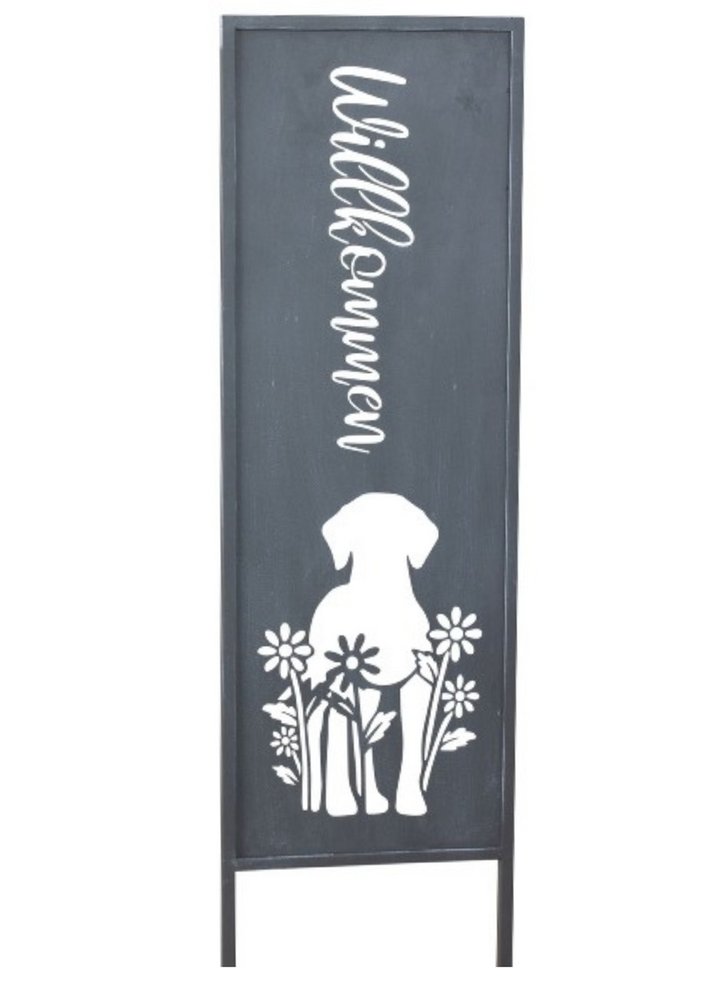 Metal welcome sign with cat or dog motif