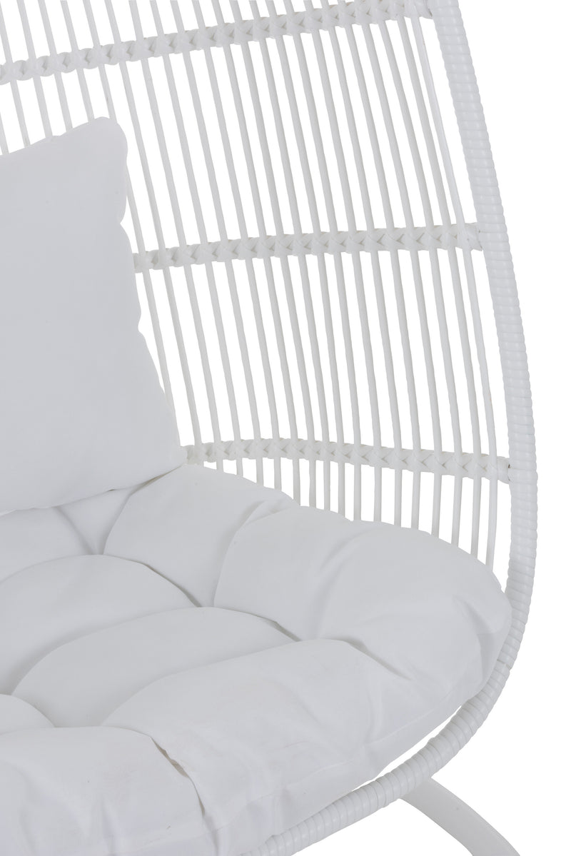 White steel oval hanging chair: relaxation and conviviality outdoors