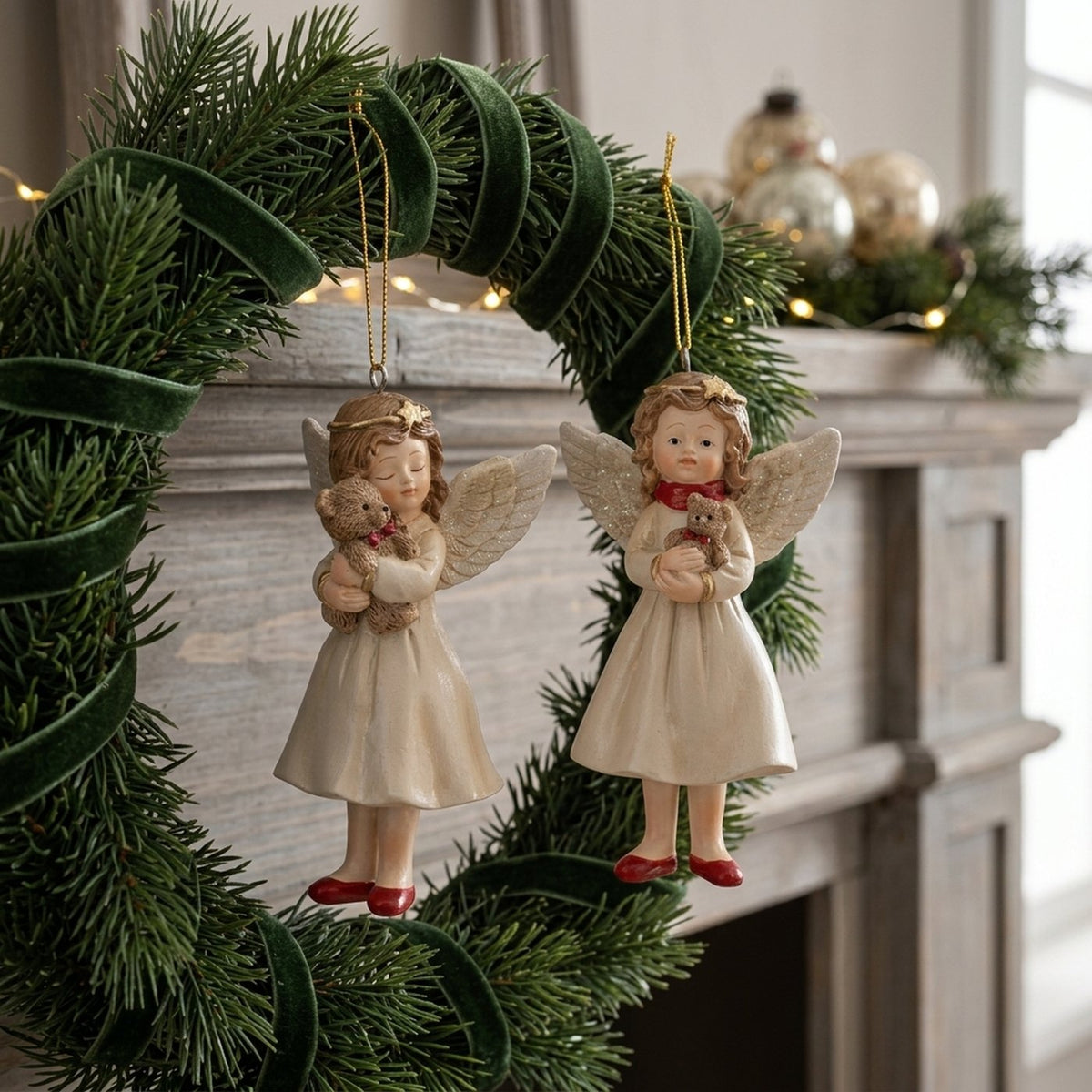 Weihnachtsanhänger Himmelsfreunde Engel mit Bär 2er Set cremeweiß 11 cm