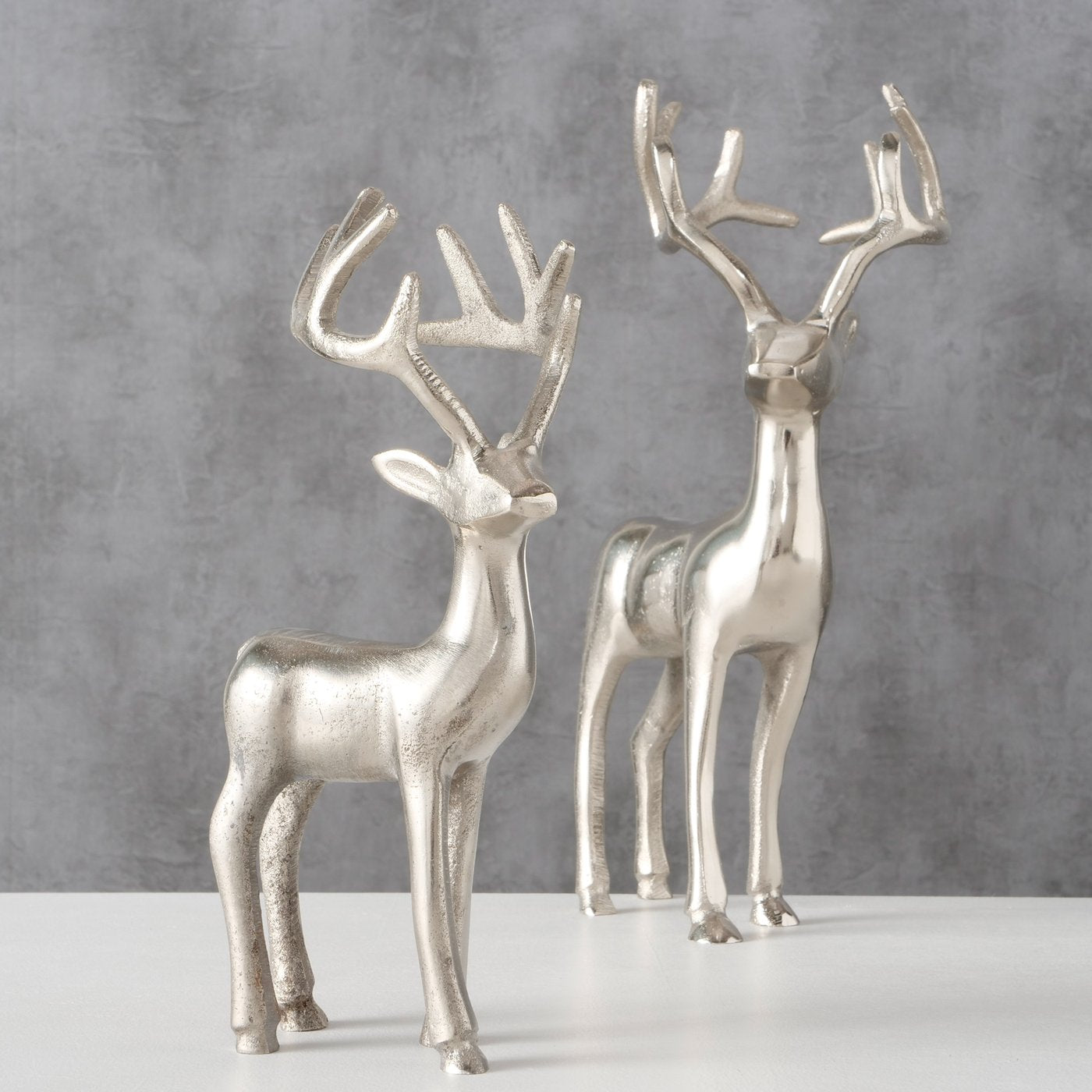 Premium Design Elegant Deer Figures Set of 2 High-quality decorative figures