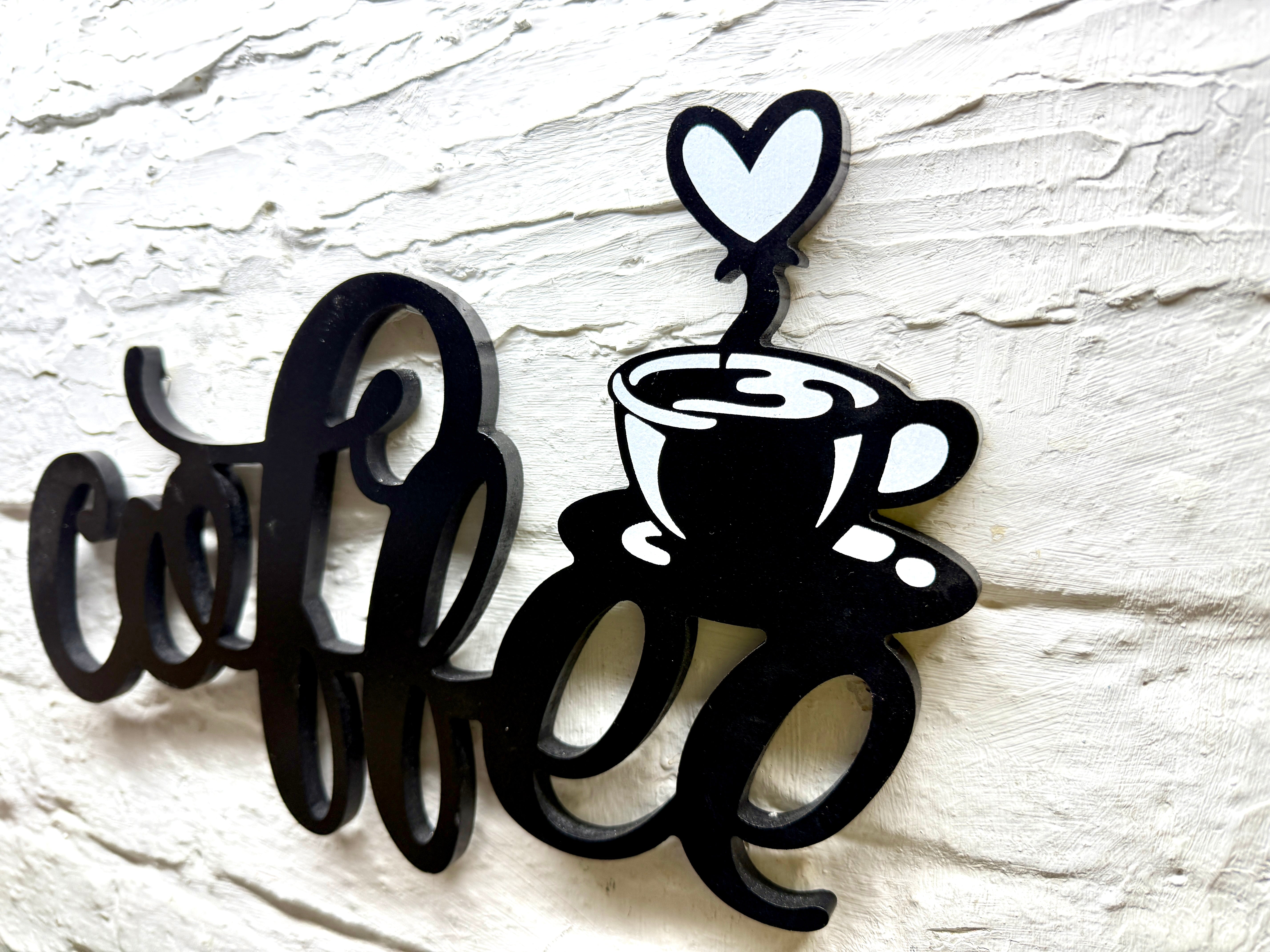 Holzschriftzug Coffee mit Kaffeetasse