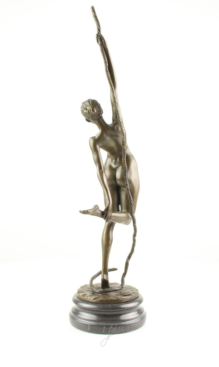 Bronze Skulptur Seiltänzerin auf Seil 46,6 cm