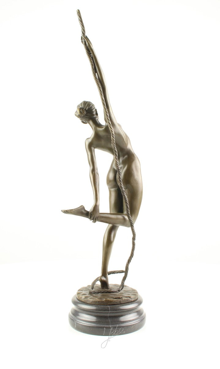 Bronze Skulptur Seiltänzerin auf Seil 46,6 cm