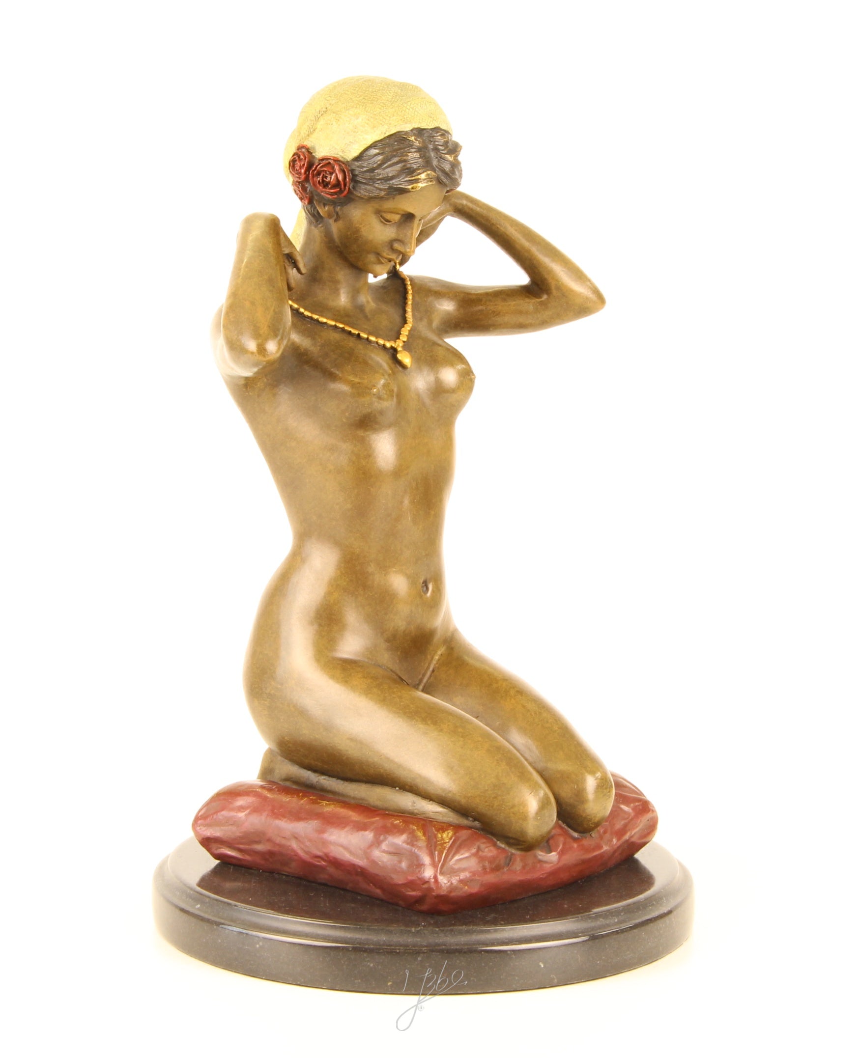 Bronze Skulptur Anmutige Frau mit Kette 29 cm