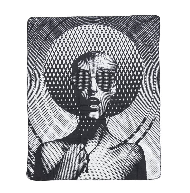 Electra blanket 150x200 cm – black and white design