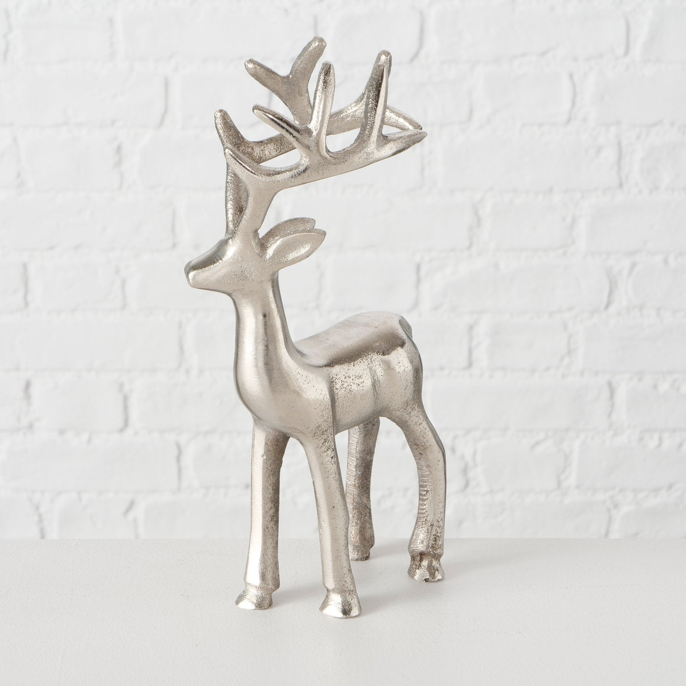 Premium Design Elegant Deer Figures Set of 2 High-quality decorative figures