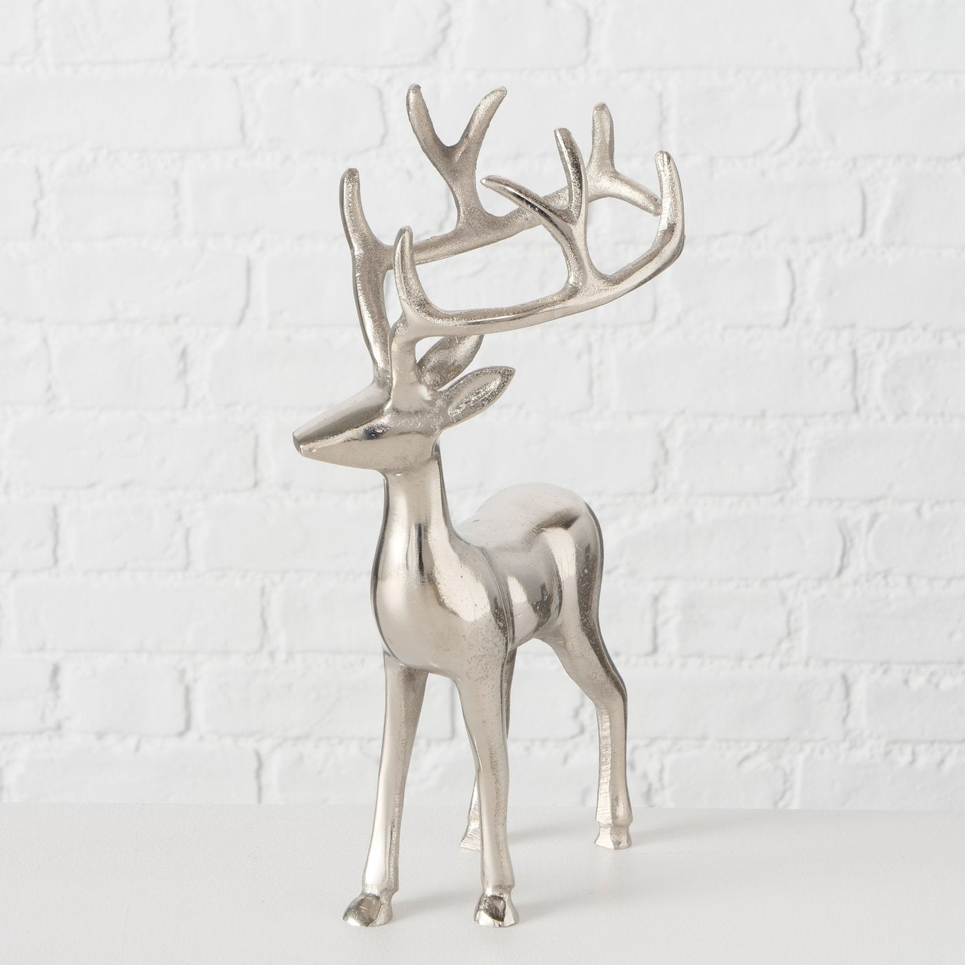 Premium Design Elegant Deer Figures Set of 2 High-quality decorative figures