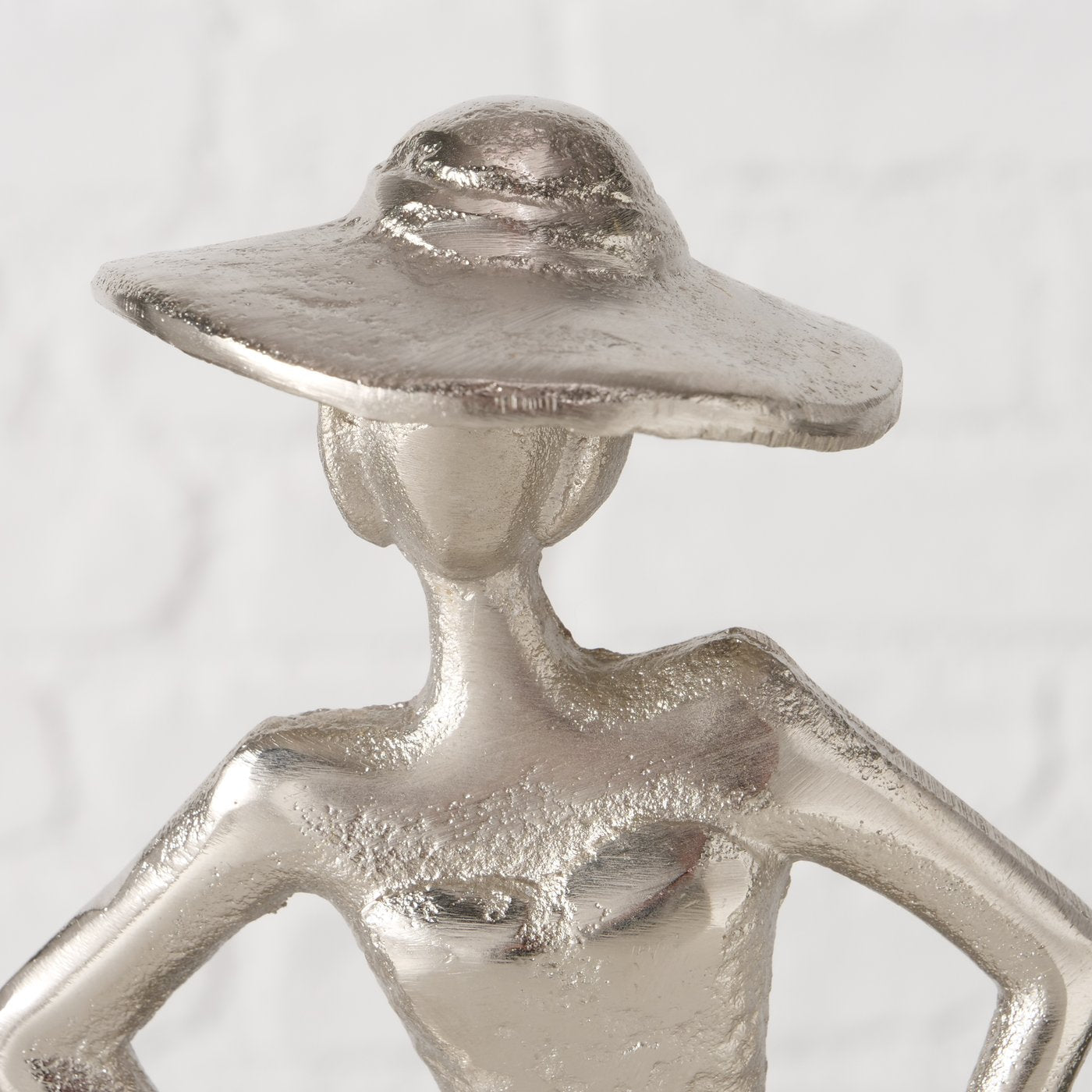 Lady Elegant Aluminium Figure in Silver – Handmade Decoration for Interiors