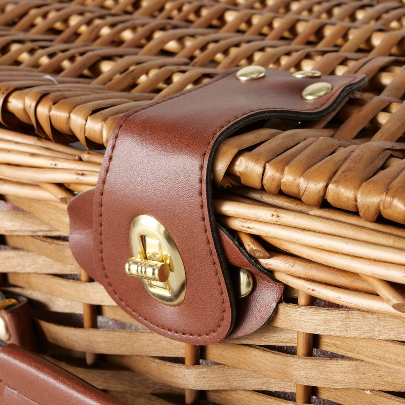 Pascal picnic basket handmade with tableware set for 2 people