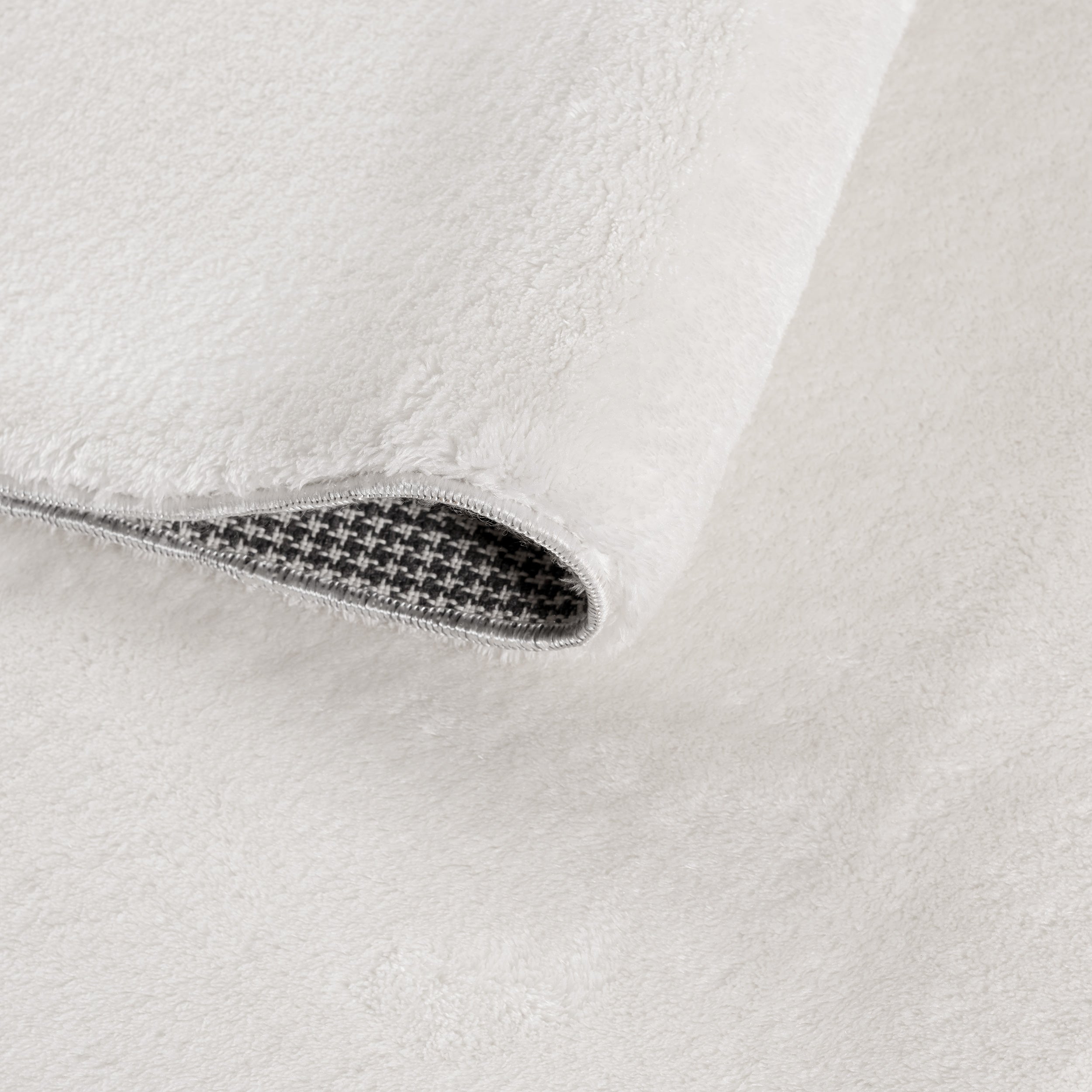 Sehrazat Teppich Collection Softy Serie 1850 white mit fransen - Ein Hauch von Luxus und Komfort für Ihr Zuhause