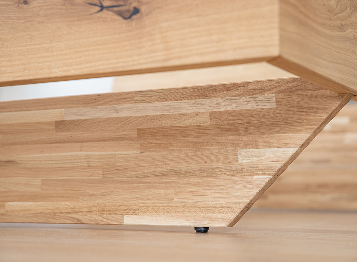 Turin Massivholz Eichenbett 140-180cm mit Holzbeinen und doppelter Rückenlehne