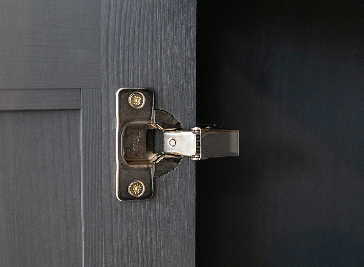 Bologna Elegante Massivholz Kiefer Kommode 4.3 | Farbe Graphit - Eiche