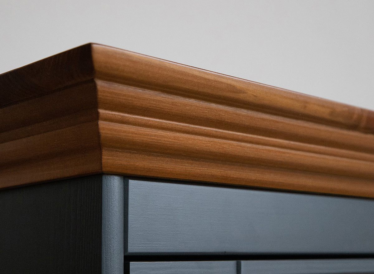 Bologna Elegante Massivholz Kiefer Vitrine 2D | Farbe Graphit - Eiche