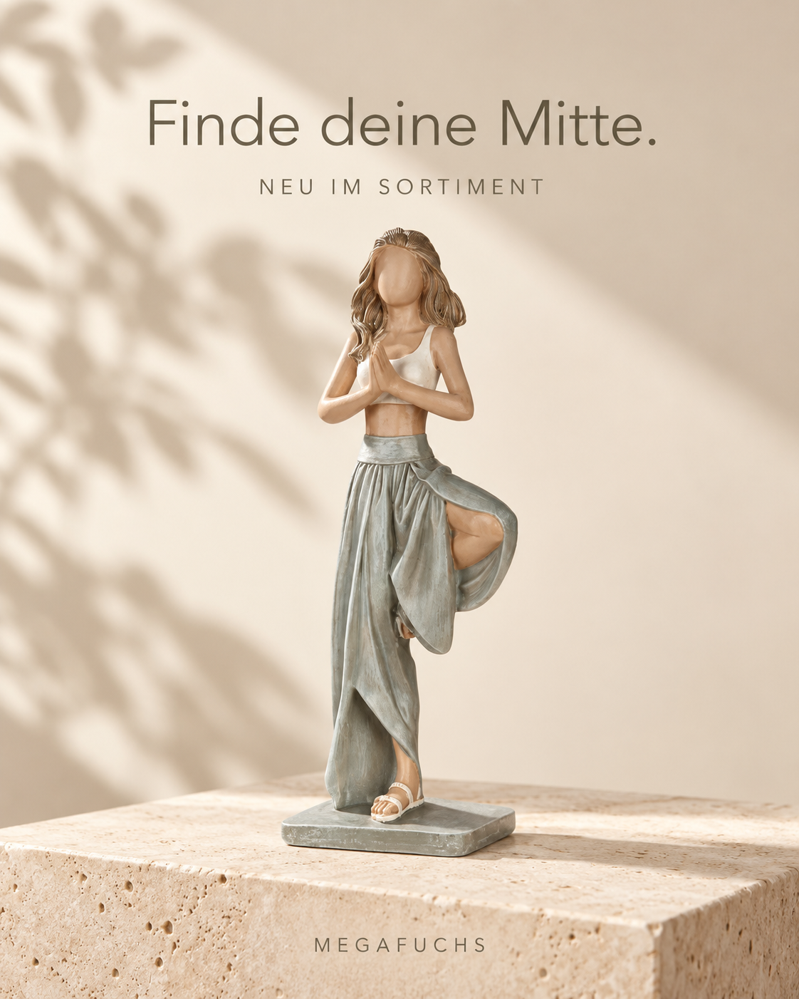 Hannah Yoga Dekofigur Frau Baum Pose Hellgrau Weiß 25 cm