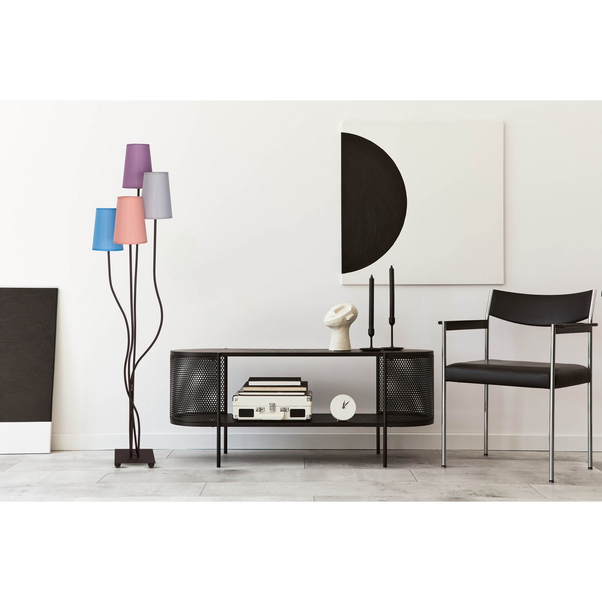 Textilstehleuchte 4-flammig "BOHO" bunt, Stehlampe mit bunten Schirmen, mit E14-Fassung, für Esszimmer, Wohnzimmer, Diele oder Büro, 140 cm hoch