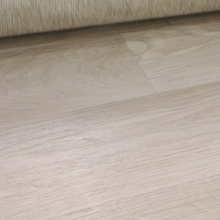 Tapis im Relief-Stil im japanischen Stil von GALET