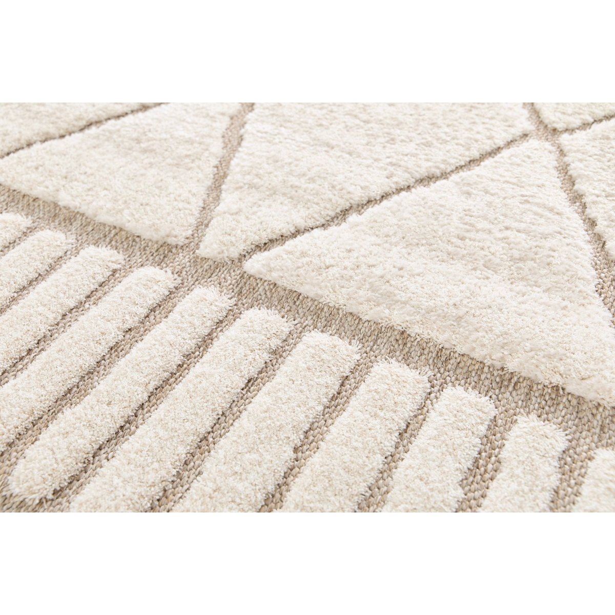 Designteppich ethnischer Inspiration mit Alba Reliefeffekt