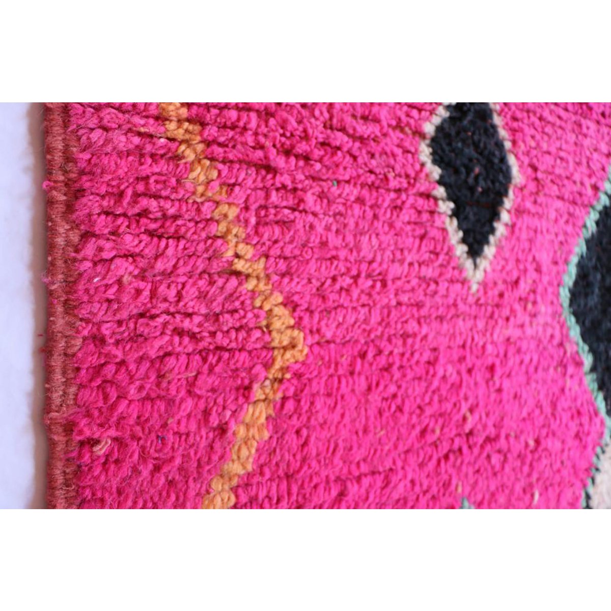 Moroccan Berber carpet made of pure wool, 172 x 273 cm