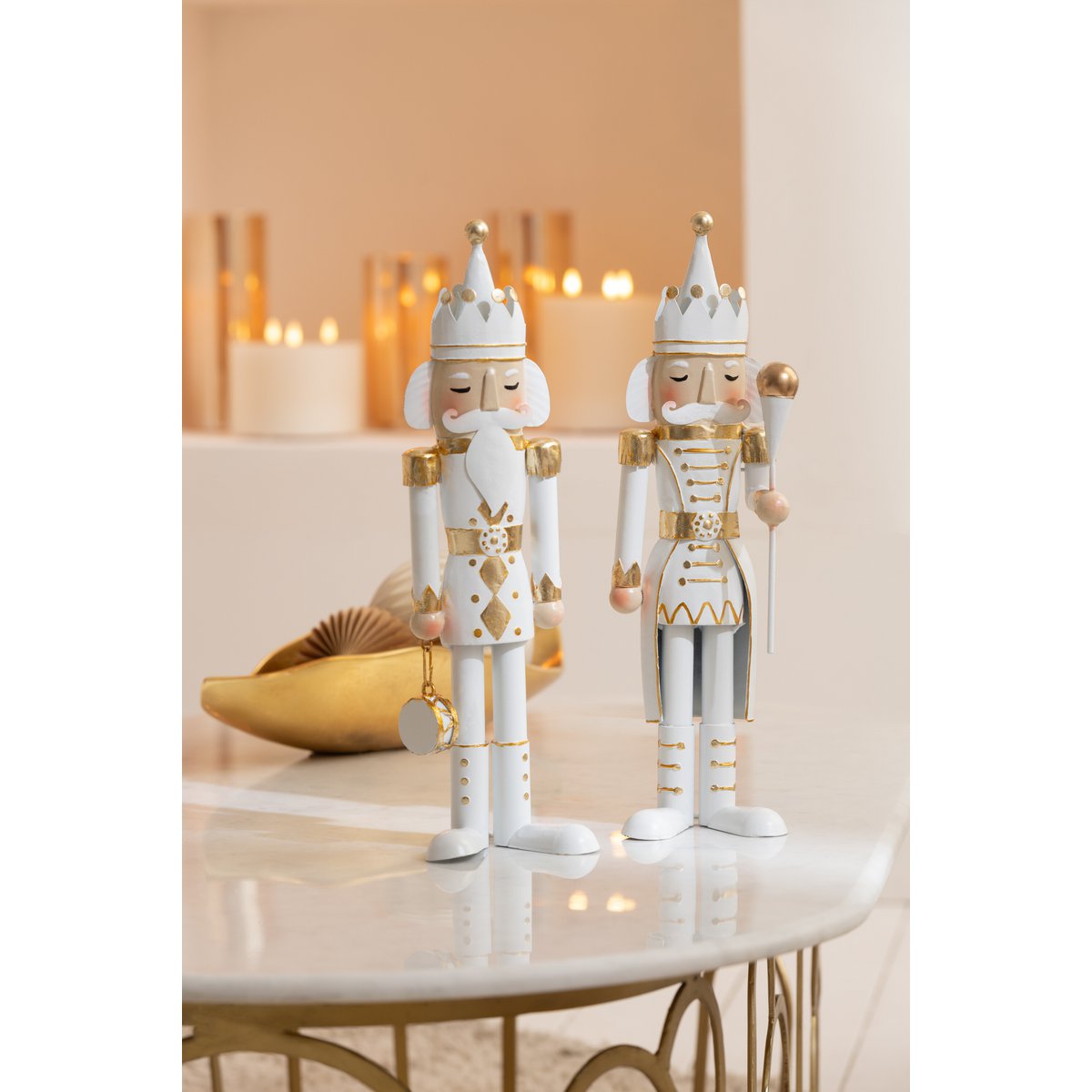 J-Line Nussknacker Eisen Gold/Weiß Medium