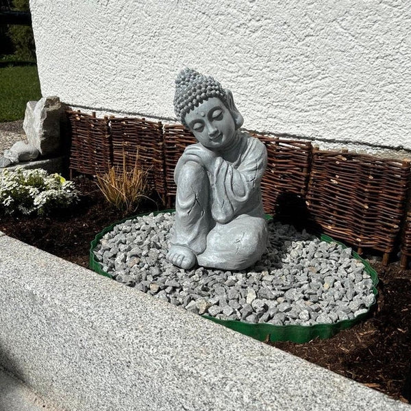 Buddha sitzend in Grau für Innen- und Außenbereiche