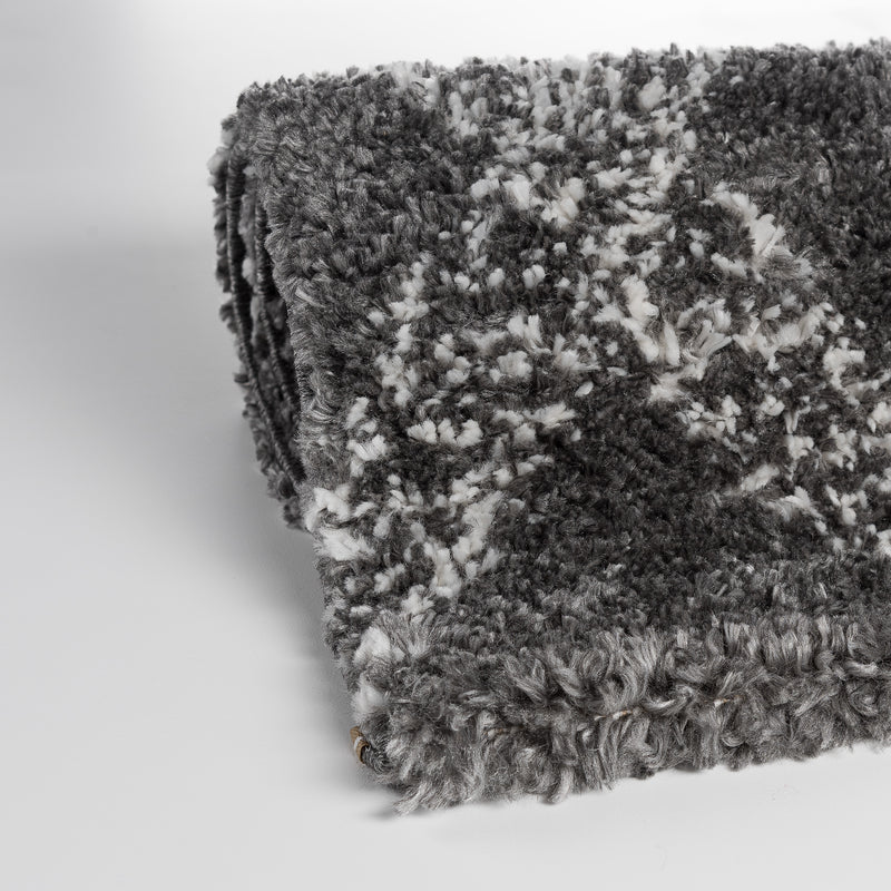 Sehrazat MODERN ETHNO COLLECTION – Deluxe Shaggy Rug Ethno 8699 cream anthracite