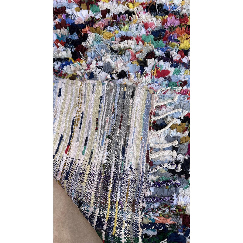 Marokkanischer Berberteppich aus recycelten Textilien 117 x 159 cm