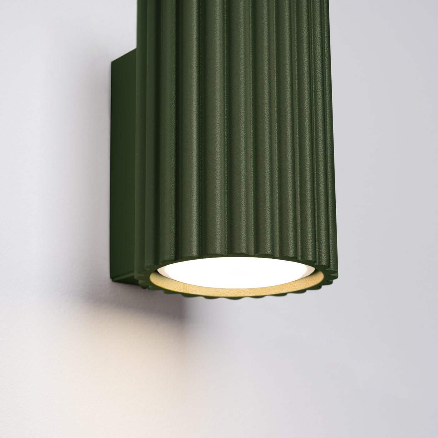 Karbon 10 Wandleuchte Olivgrün Aluminium Minimalistisch GU10