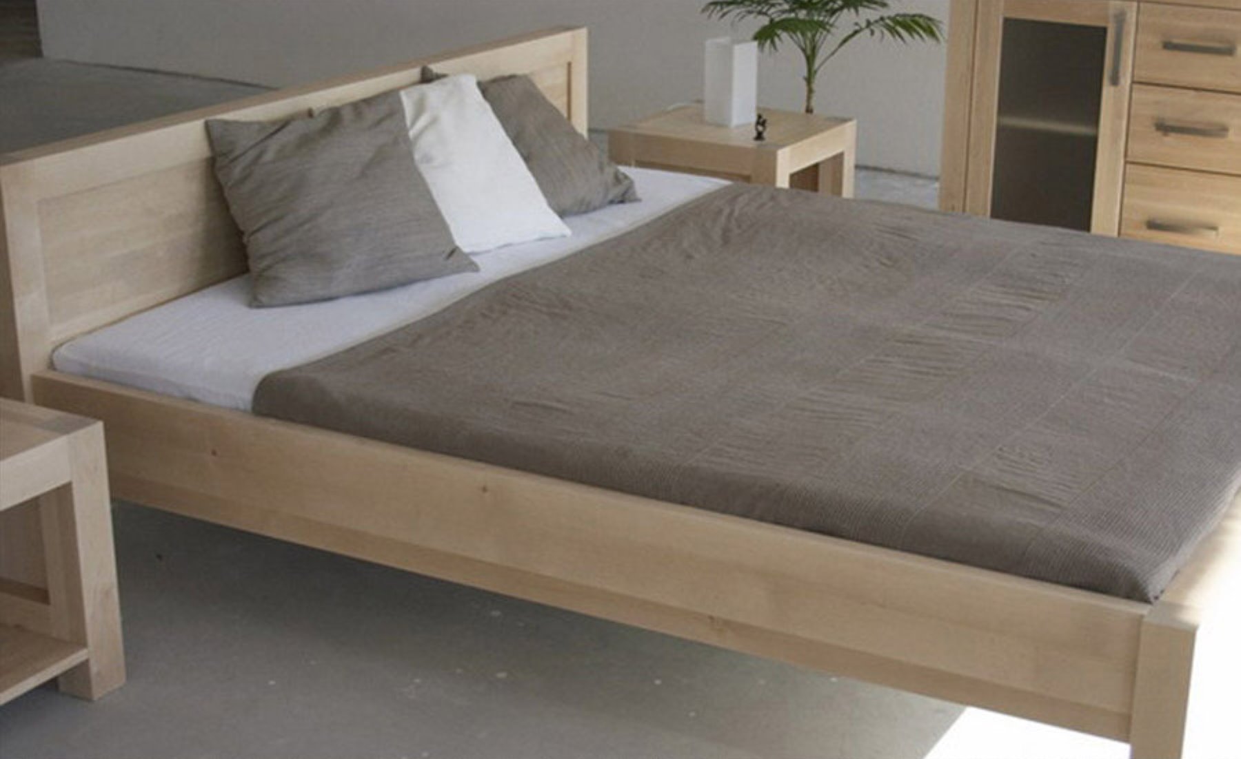 NATURA Massivholzbett