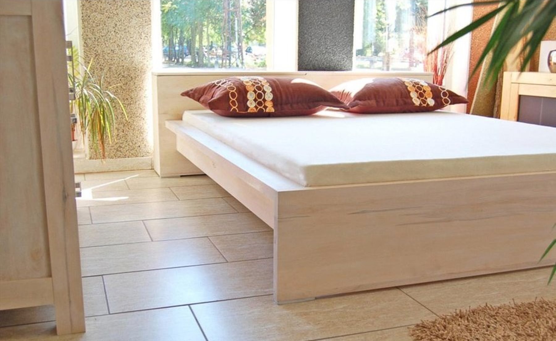 CREATO Massivholzbett mit Bettkasten