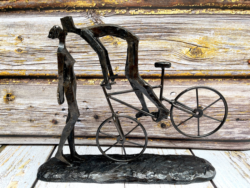 Kiss Me Romantic Lovers Sculpture on Bicycle - High Quality Home &amp; Office Decoration