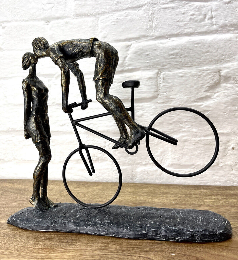 XXL Dekoobjekt Figur Skulptur Küss Mich Kiss me Fahrradfahrer Liebespaar H: 36cm