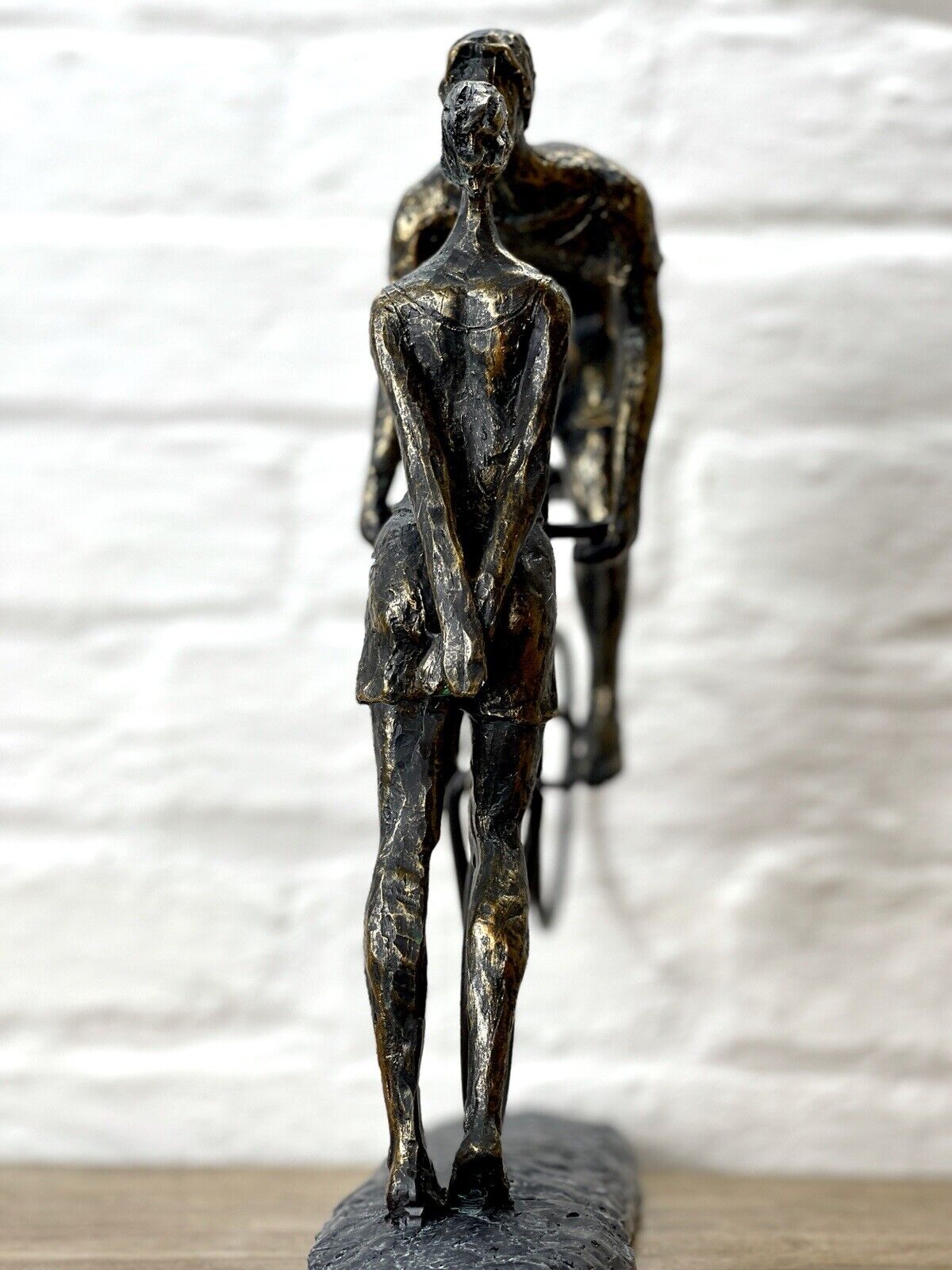 XXL decorative object figure sculpture kiss me kiss me cyclist lovers H: 36cm