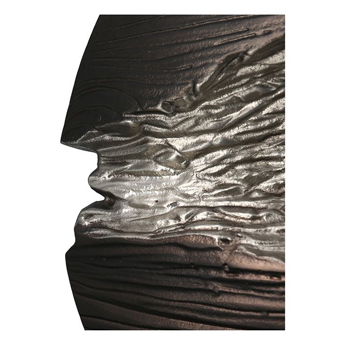 Slice of Art Handgefertigte Aluminiumskulptur mit einzigartiger Linienstruktur