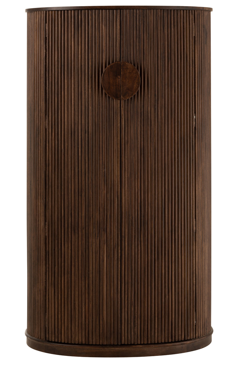 Prachtig design en functionaliteit worden gecombineerd in de handgemaakte barkast Reyi van mangohout